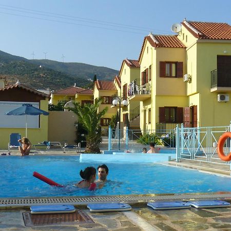 Stella Apartments Marathokampos Bagian luar foto