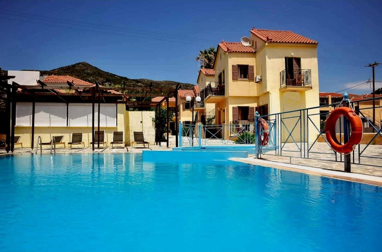Stella Apartments Marathokampos Bagian luar foto